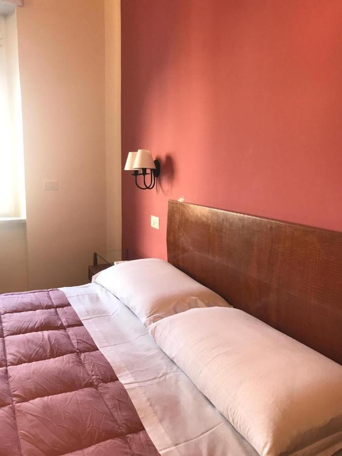 B&B I Due Teatri Napoli Esterno foto