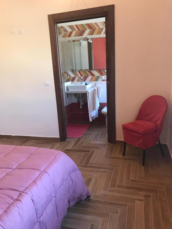 B&B I Due Teatri Napoli Esterno foto